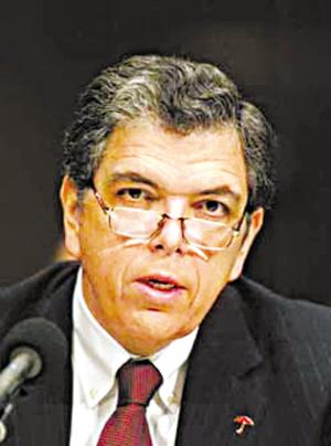 ��ǰ�Ƴ�³�����λ������м��Ŷ��³�