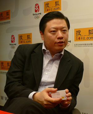 �׿��ʱ����޹�˾CEO��Ƚ�����Ѻ��ƾ�