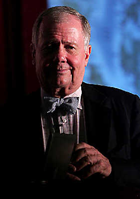 �޽�˹��A�ɻ�����ĭ����ţ��������15��