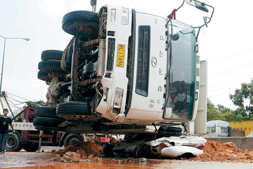 ���ڹ�Ա�����ֳ��������˱�ָ����(��ͼ)