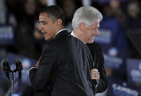 ����°�����ĵ�ѡ��ͳ�����ǻ�Ч�¡�ǰ�������ֶٶԻ����ߣ����ǻ��������±��ֵĶԻ�ǿӲ�� �»�/·͸