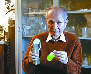 Ǯѧɭ��ֶ�����˻�ŵ������ѧ��