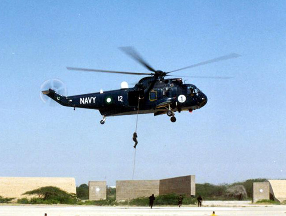 ӡ�Ȱͻ�˹̹˫���ڱ߾��������(ͼ)