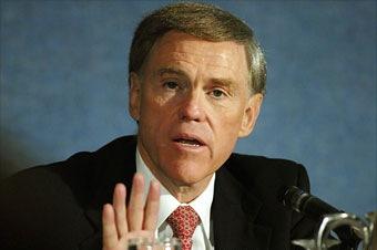 �Ƹ���־������ʮ��������ձCEO