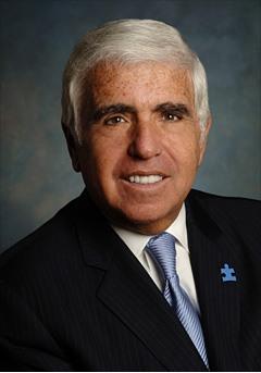 �Ƹ���־������ʮ��������ձCEO(2)